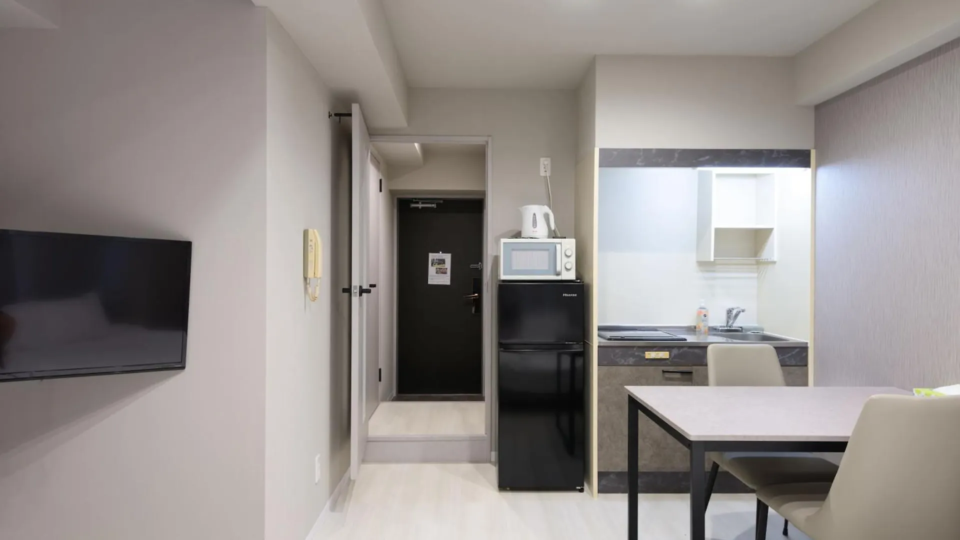 Ostay Kitahama Hotel Apartment Osaka 2*,  Japón